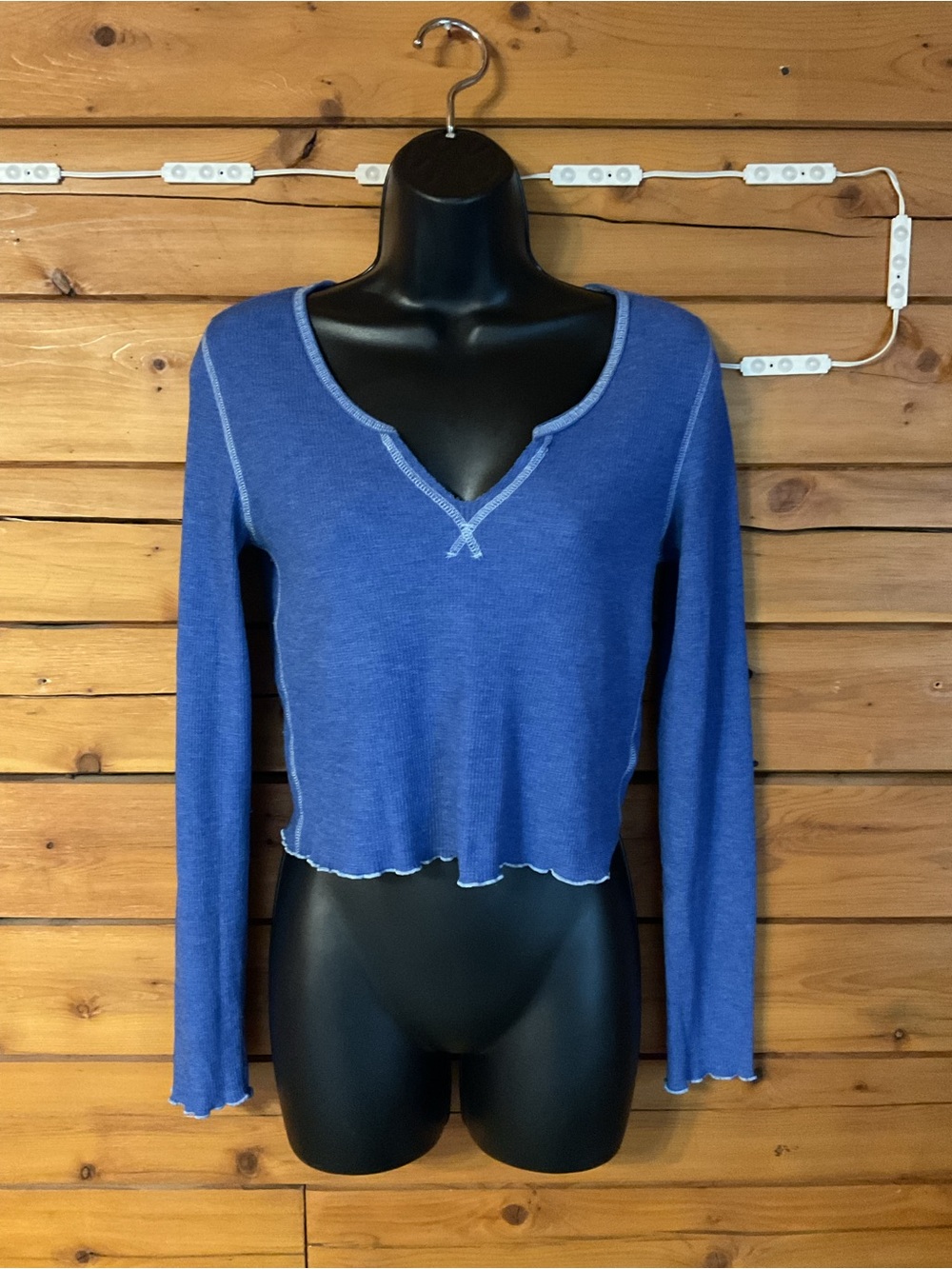 American Eagle Outfitters Royal Blue Long-Sleeve V-Neck Cropped Top